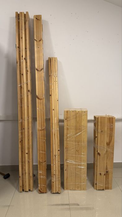 Pat dublu ( supraetajat ) de copii , lemn masiv de pin natur .