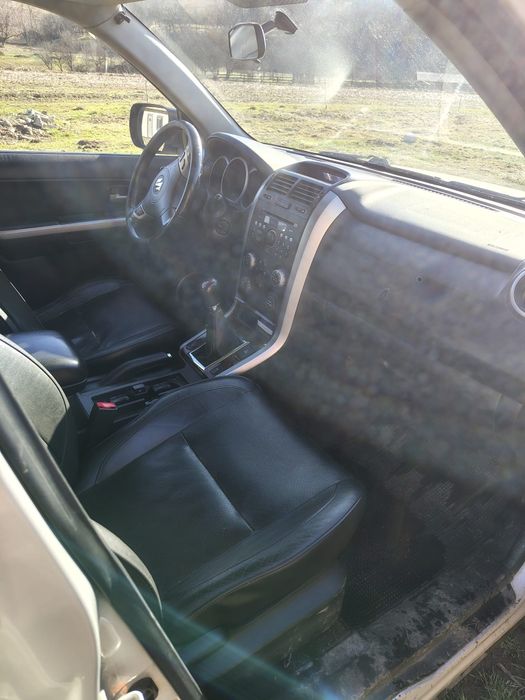 Vând Suzuki Grand Vitara 1.9 DDIS