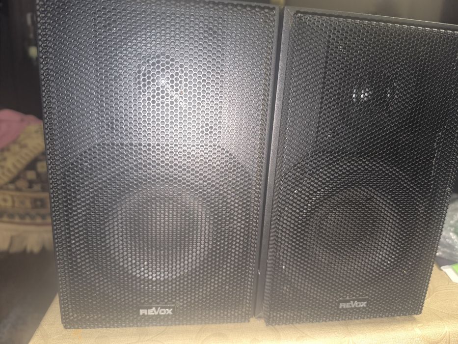 Revox Piccolo Bookshelf