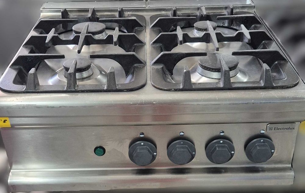 Aragaz de banc 4 arzatoare,profesional.restaurant,horeca,cantina,hotel