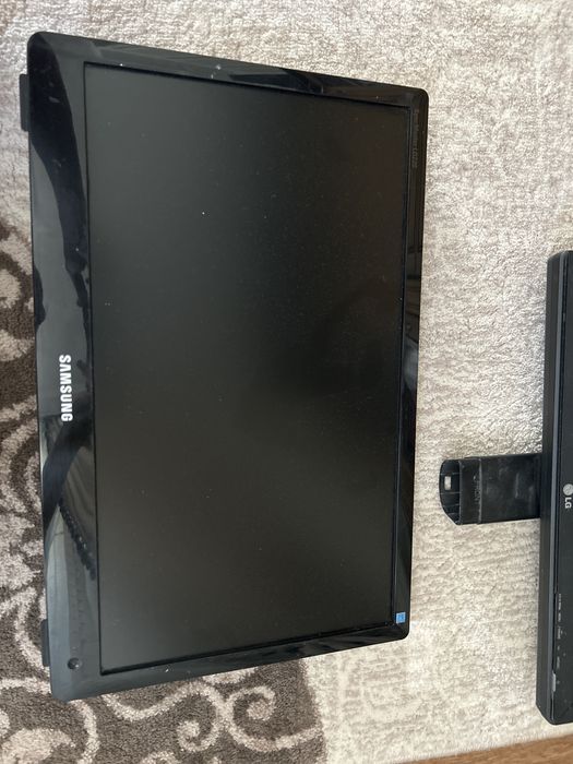 Продам 2 манитора LG и Samsumg