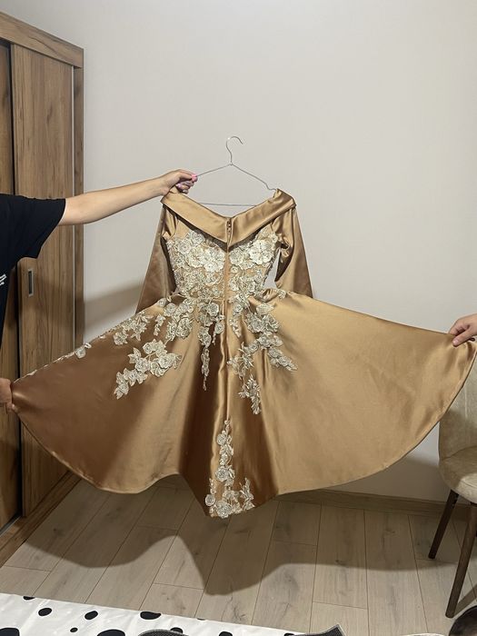Rochie midi de sera