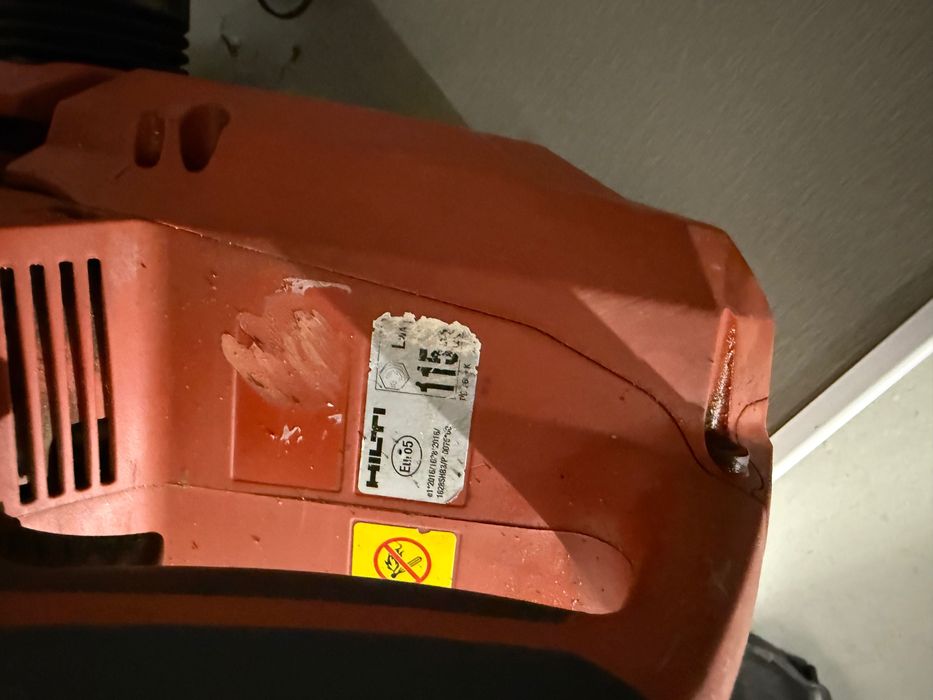 Drujbă de Tăiat în Beton HILTI