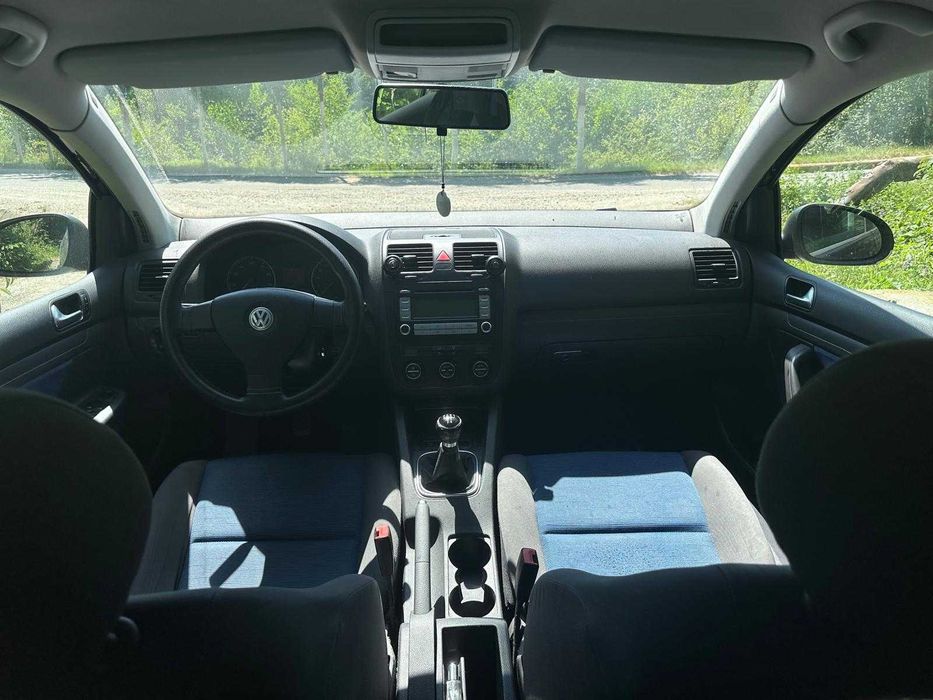 Volkswagen Golf 5 – 2007 – 1.4 MPI Benzină – 116.000 km verificați