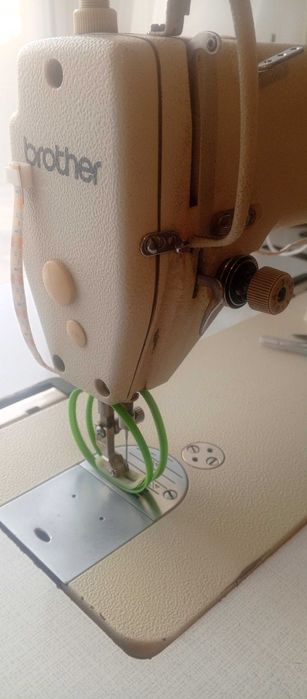 Швейная машина brother