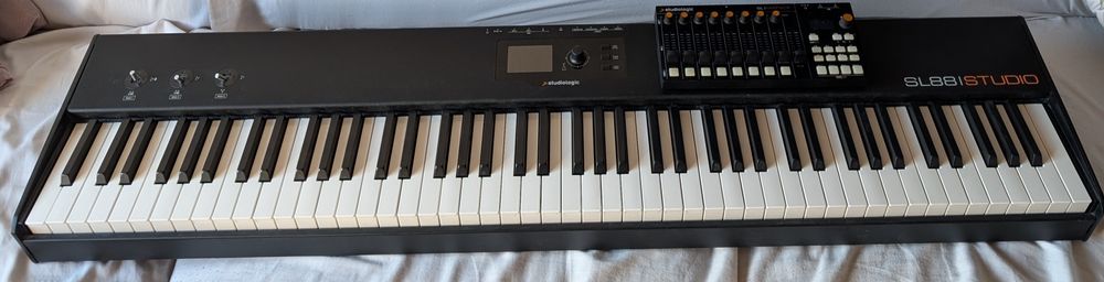 Controller Midi Studiologic SL88Studio