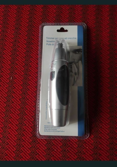 Trimmer pentru tuns, tăiat par din nas si urechi, nou in cutie.