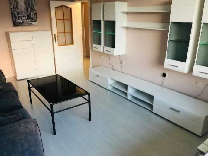 Дава се под наем Двустаен апартамент в София, Център - 70 кв.м за 600 € - Снимка #2