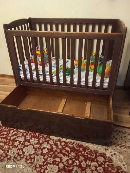 Pat de lemn copii pătuț cu sertar. 120/60cm