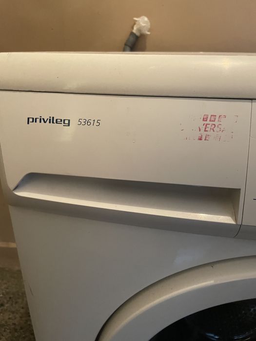 Продавам пералня PRIVILEG 53615