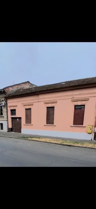 Vând casă ultracentral str.George Coșbuc!