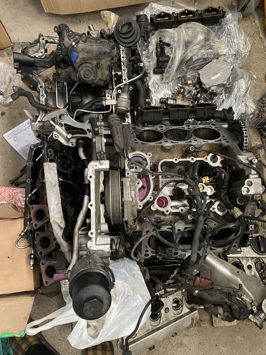 Двигател Audi 3.0 tfsi crec 333