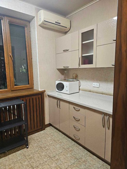 Карасу-2 (Мирзо-Улугбек), 5-комн, 110 м², 3/5, с ремонтом. Собственник