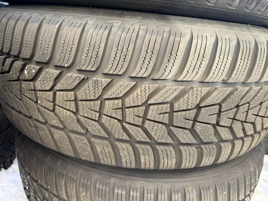 4 anvelope iarnă Hankook Winter i*Cept Evo 3 X – 235/55/R19 105V