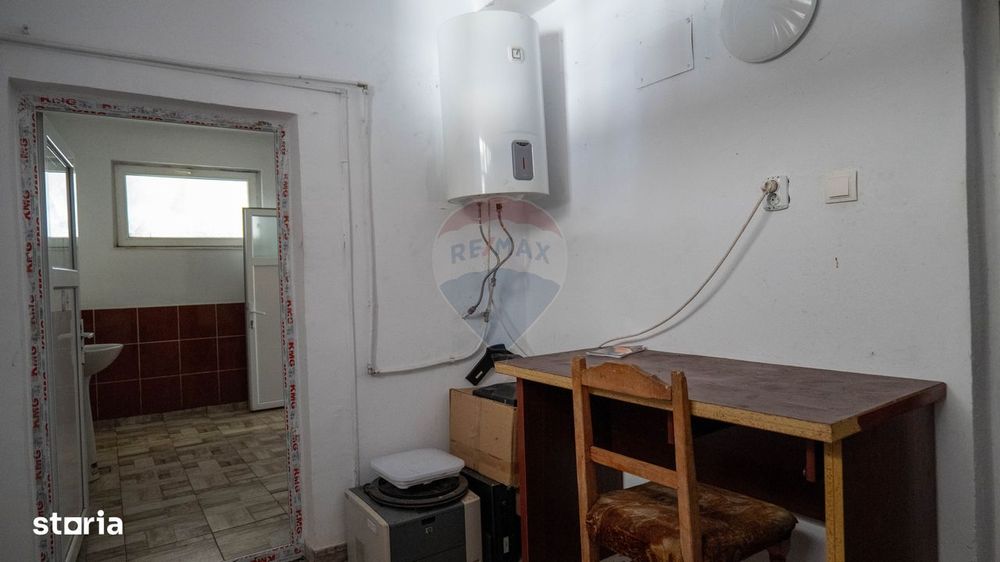 Vânzare imobil cu funcțiune mixtă casa si restaurant - Ungureni - DB