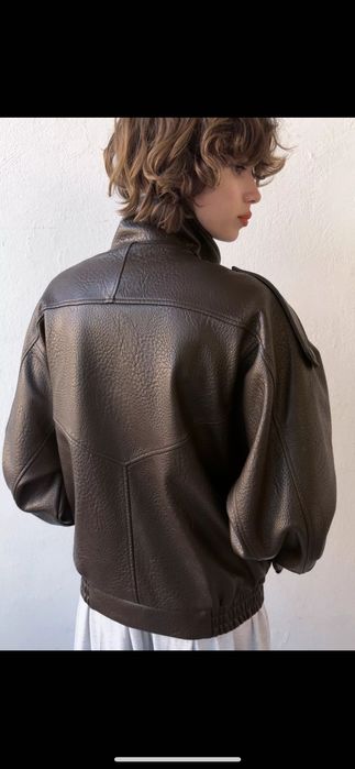 Дамско яке Зара ново,само пробвано