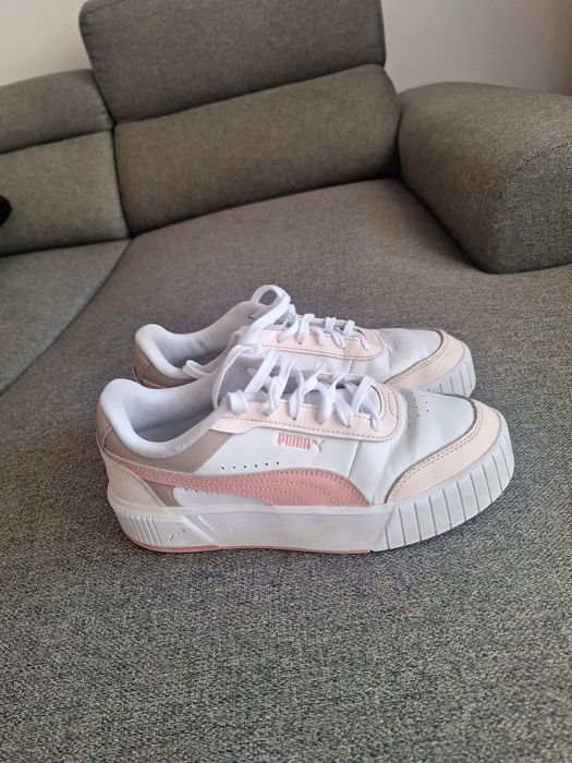 Adidasi fete Puma nr 37