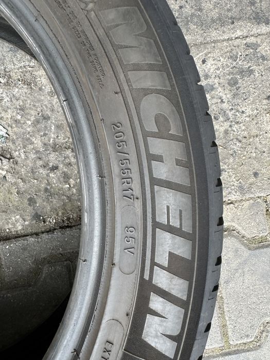 205/55/17 michelin