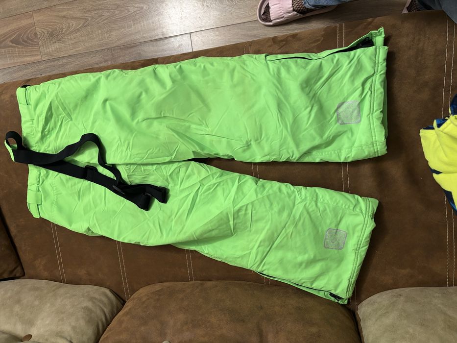 Urgent! Costum ski pt copii