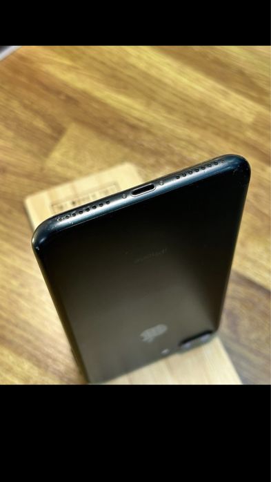 iPhone 7 Plus sotiladi 100%
