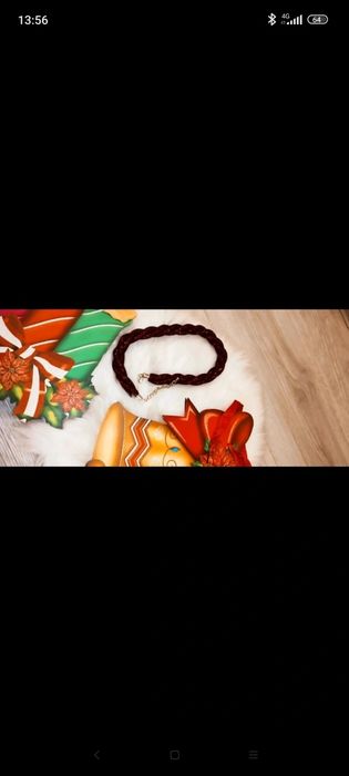 Colier roșu-granat, strălucitor, la baza gatului, nou,ideal cadou