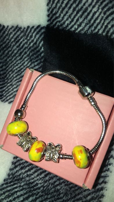 Дамска гривна