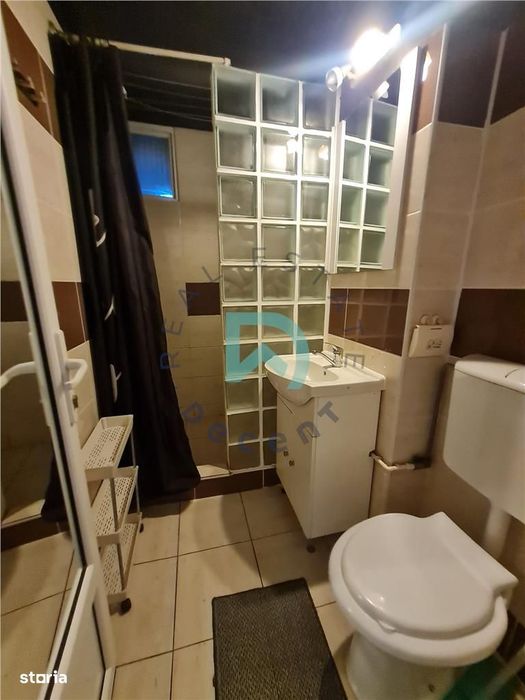 Garsoniera  Astra, bloc apartamente, Brasov