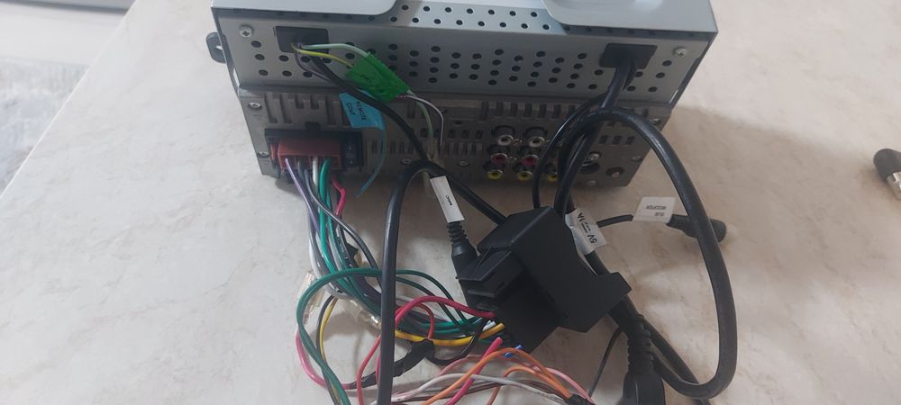 Kenwood 125dab pentru golf5,skoda octavia 2,passat,2din