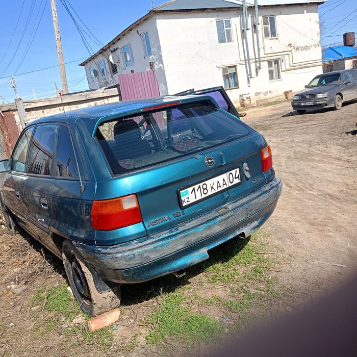 Продам машину срочно