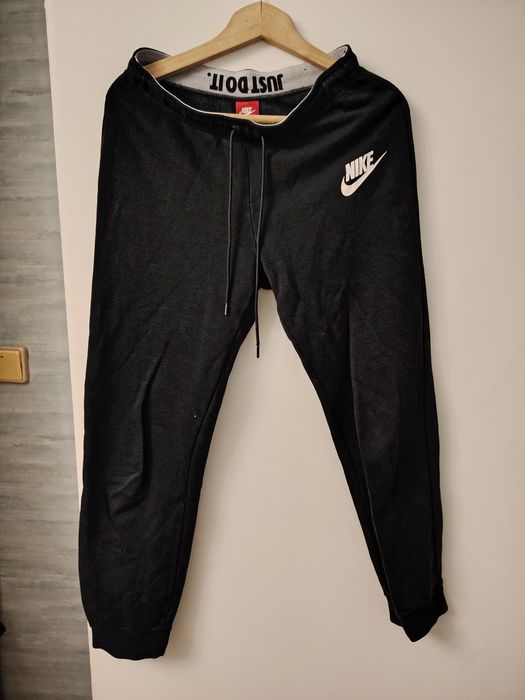 Nike оригинално долнище размер M