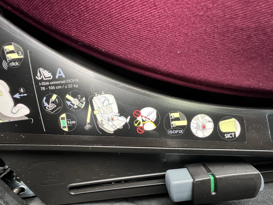 Vând scaun auto Britax Römer Advansafix i-Size