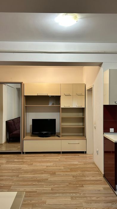 Apartament cu trei camere