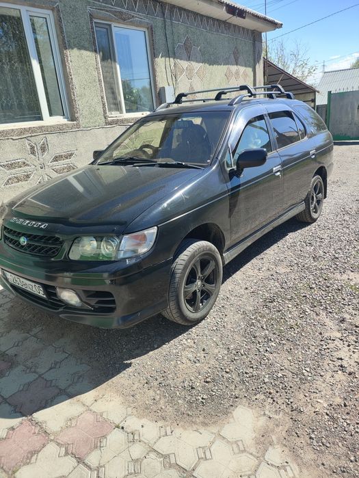 Ниссан Рнесса 1998 г.в.