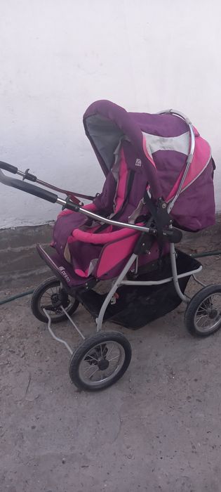 Продам коляску в отличном состояний