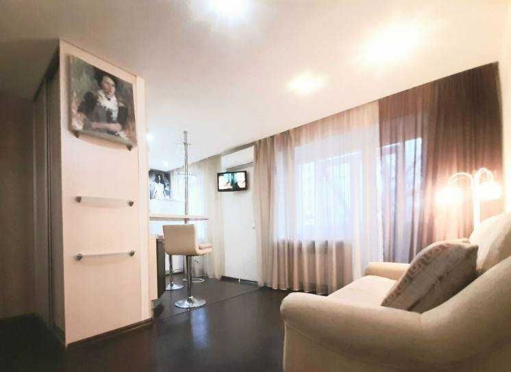 Дава се под наем Двустаен апартамент в София, Иван Вазов - 57 кв.м за 510 € - Снимка #1