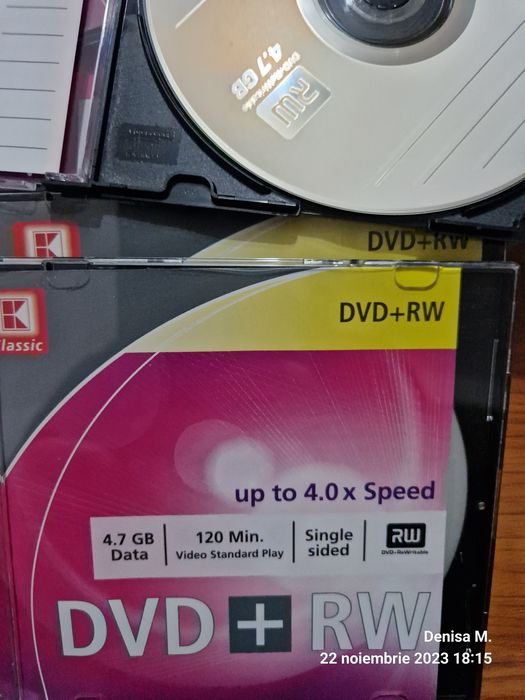 DVD-uri și CD-uri