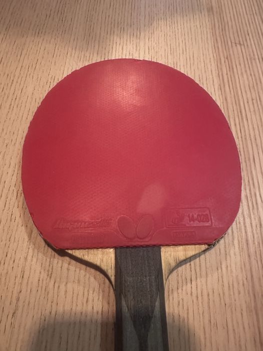 Paleta tenis de masa Butterfly Timo Boll ALC + fete Dygnics 05