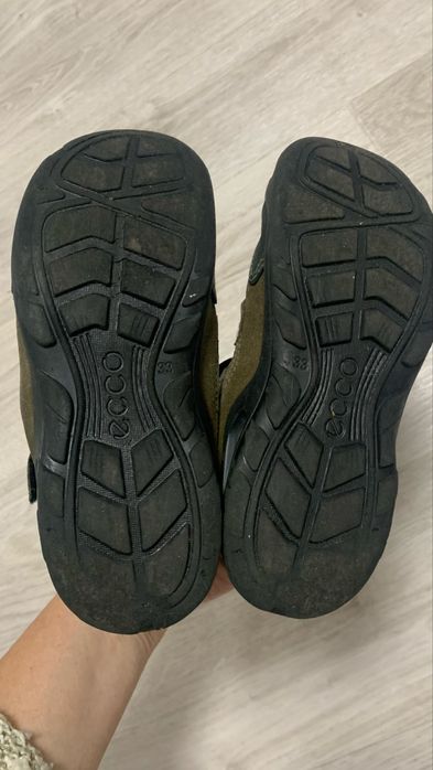 Продам ботинки демисезонные