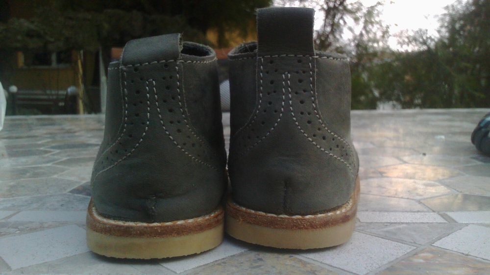 2 чифта детски обувки-ново