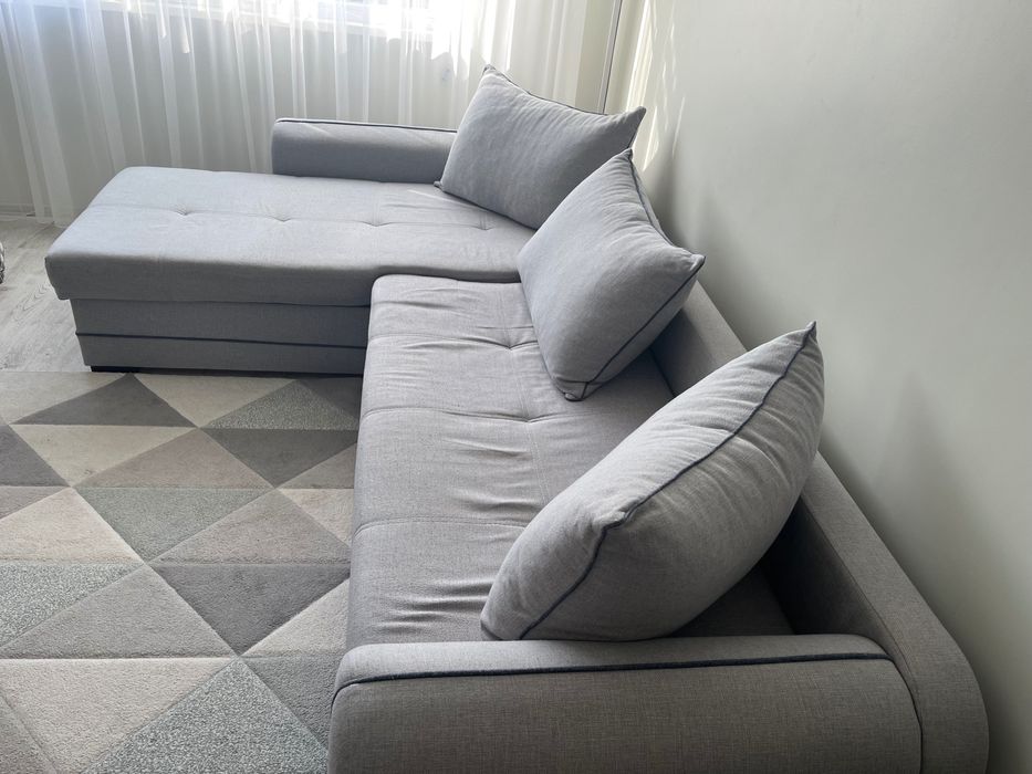 Ъглов диван с функция сън
