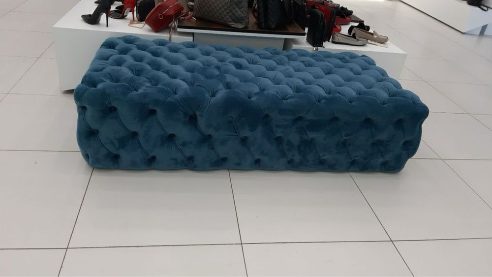 Пуфик для магазина состояние хорошее