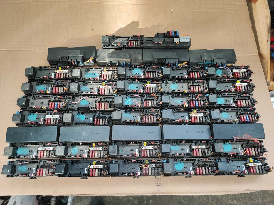 SAM - Сам модул предни и задни от Мерцедес