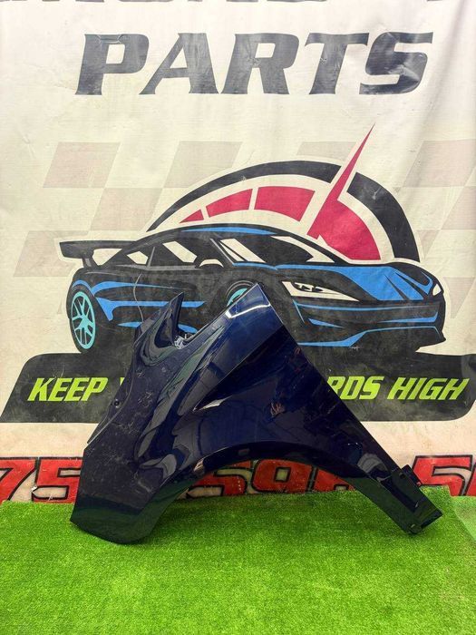 Aripa stanga fata Mercedes Benz Clasa V (W447)