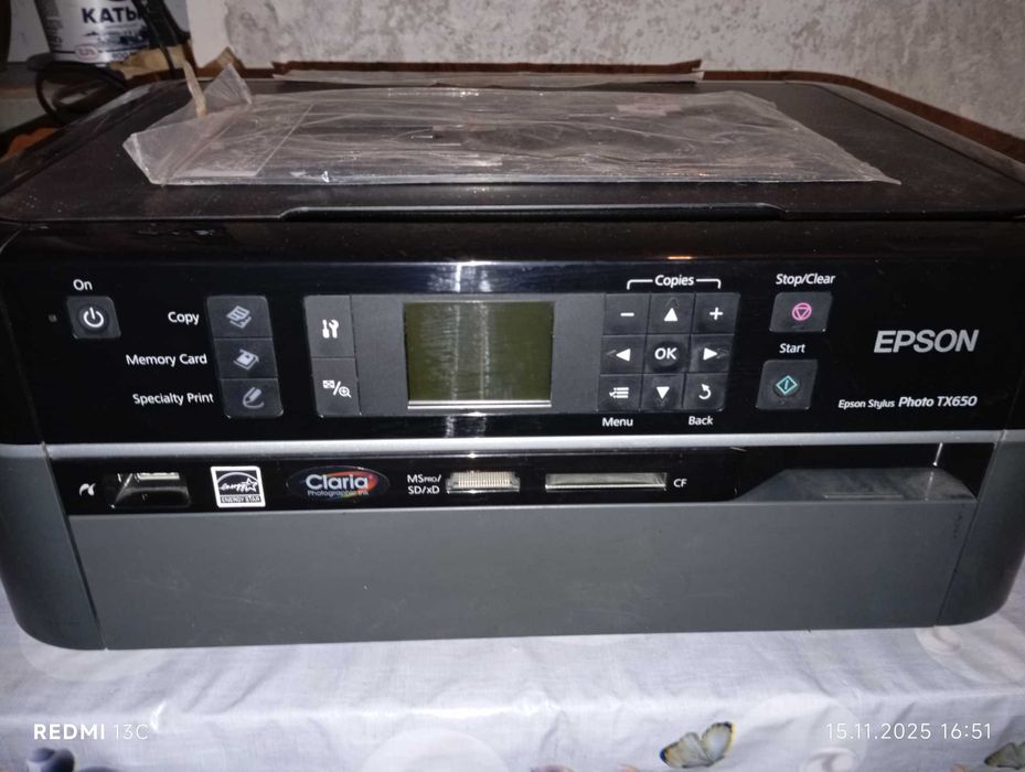 Продаётся принтер 3в1 epson tx650,6 цветов