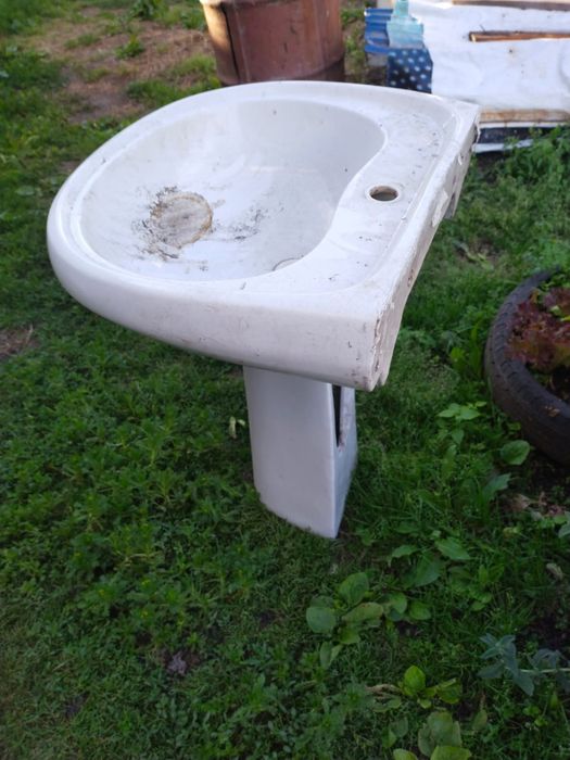 Продам раковину тюльпан