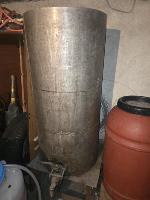 Голям кязан от неръждавейка 300л.