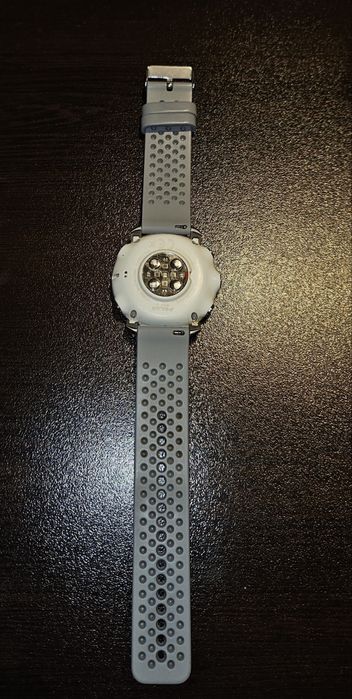 Часовник Polar Grit X