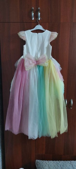 Платье на девочку.