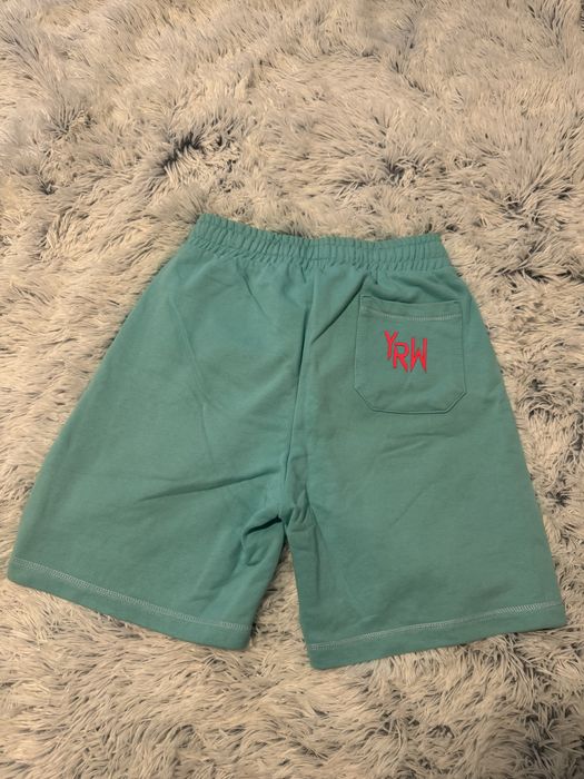 pantaloni scurti young rich white