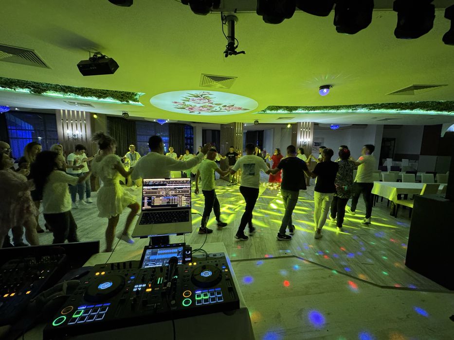 DJ / Диджей За Вашият специален повод / ДЖ